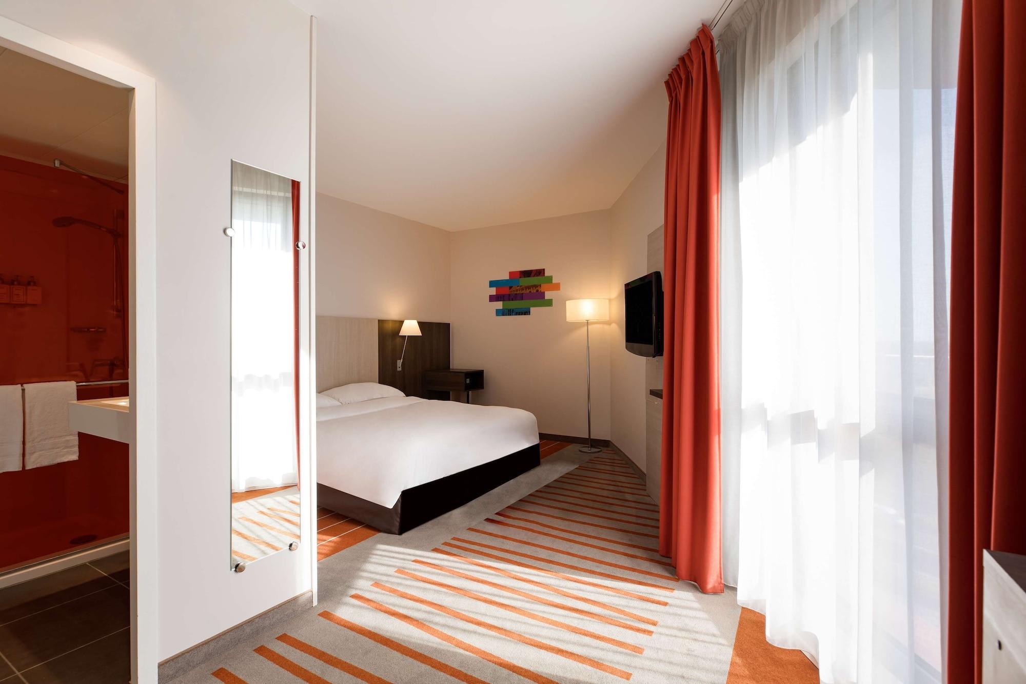 Park Inn By Radisson Lille Grand Stade Villeneuve-d'Ascq Ngoại thất bức ảnh